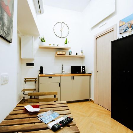 Apartamento La Casa Di Nini Napoli Centro Exterior foto